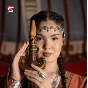 Песня Мөлдір Мұқан, Айым Аманғали – Etno