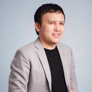 Песня Өмірбеков Айдын – Жас жұбайлар