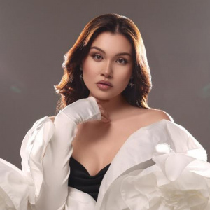 Песня Aigerim Altynbek – Kyz syny