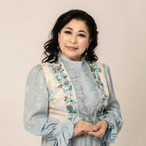 Песня Үміт Медеуова – Жүз жасаңдар жақсы адамдар