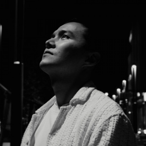 Песня Айбек Серикханов – Жүрегім өзіңдікі