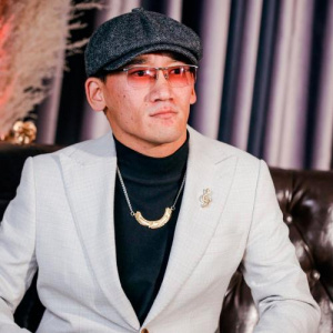 Песня Арман Саметов – Қара көзің-Ай