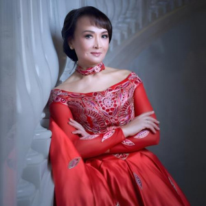 Песня Нуржамал Усенбаева – Звёздная ночь