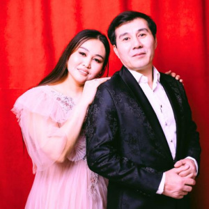 Песня Оңғар Өтегенов & Нұрсұлу Ербатырова – Достарым