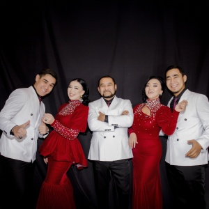 Песня Сүйінбай сазы ансамблінің әншілері – Пай-пай