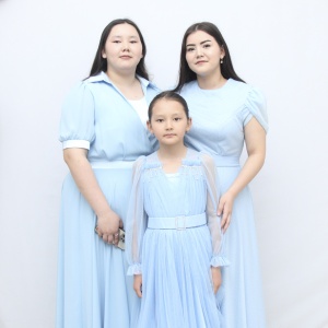 Песня Диана, Әмина, Медина Егісбековалар – Әке сіздей жан бар ма?!